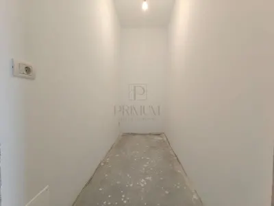 Duplex despartit prin garaj - teren 400 mp 5 camere - - foto 6
