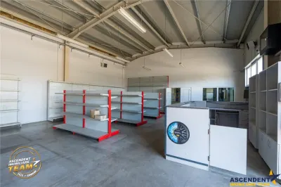 O investitie cu substanta:spatiu amplu, versatil, valoros pozitionat, activitati comerciale, logistice sau dezvoltare - foto 49