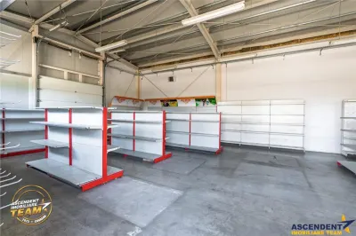 O investitie cu substanta:spatiu amplu, versatil, valoros pozitionat, activitati comerciale, logistice sau dezvoltare - foto 63