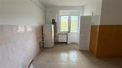 Apartament 4 camere si curte proprie, zona Parcul Regina Maria - foto 7