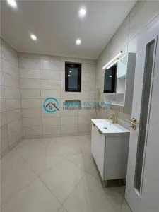 Royal Imobiliare - Inchiriere spatiu birouri zona Central - foto 17