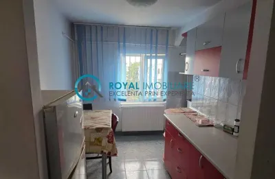 Royal Imobiliare - Vanzare apartament 3 camere zona Paltinis - foto 4