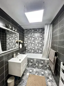 Apartament cu 3 camere, 21 mp balcoane, parcare subterana in zona Vivo - foto 7