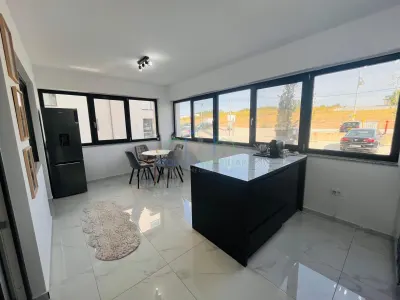 Eleganta si confort | 2 camere in bloc nou, parcare – zona Panoramic - foto 6