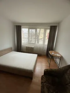 Garsonieră de închiriat — Podu Roș - foto 6