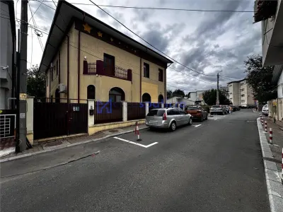 Casa sau spatii, de la 100mp la 450mp, Iasi, centru, str. Vovideniei - foto 7