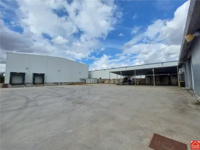 Platforma industriala cu 2 hale, aproape de centura - foto 3