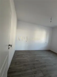 Vanzare apartament 2 camere Giroc - foto 2