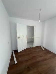 Vanzare apartament 3 camere Giroc - foto 10