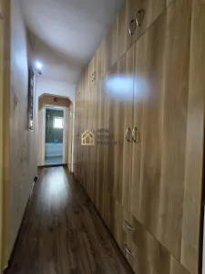 De inchiriat apartament 3 camere Rogerius etajul 1 - foto 10