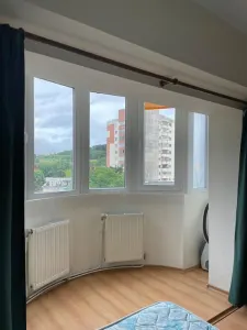 PF inchiriez apartament cu o camera - foto 2