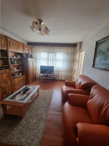 Apartament 3 cam,72 mp ,  doua bai  zona PECO - foto 2