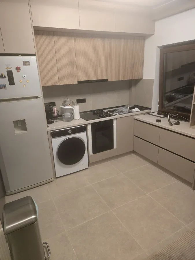 Apartament 2 camere 60mp cu loc parcare inclus cu terasa generoasa comuna pe bloc - Iasi