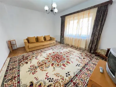 Casa individuala 4 camere si curte zona Lupeni - Sibiu