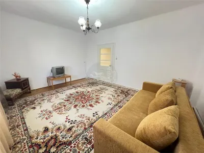 Casa individuala 4 camere si curte zona Lupeni - foto 2