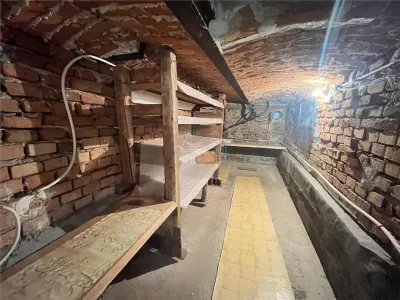 Casa individuala 4 camere si curte zona Lupeni - foto 18