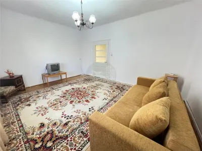 Casa individuala 4 camere si curte zona Lupeni - foto 4