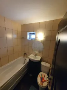 Apartament de închiriat | Nicolina 1 | Etaj 4 | Centrală proprie | Costuri reduse - foto 5