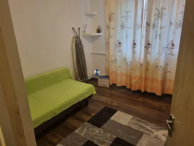 Inchiriere Apartament 2 Camere Decomandat Luica - foto 2