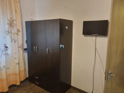 Inchiriere Apartament 2 Camere Decomandat Luica - foto 3