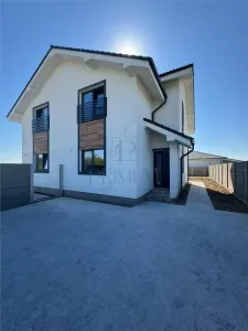 Duplex superb - zona buna - 3 dormitoare - finisaje la alegere - Mosnita Noua