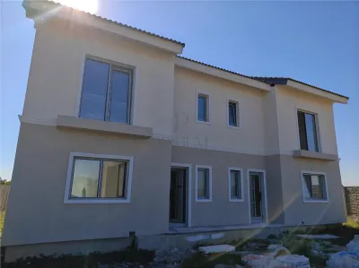 DUPLEX PE ETAJ - 3 CAMERE - FINISAJE LA CERERE - Mosnita Noua