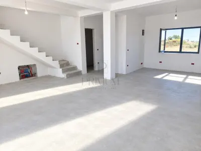 DUPLEX PE ETAJ - 3 CAMERE - FINISAJE LA CERERE - foto 3