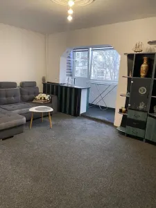 Dau in chirie ap cu 3 camere etajul 1 str Flamarion cartier Rogerius pret 350 euro - foto 5