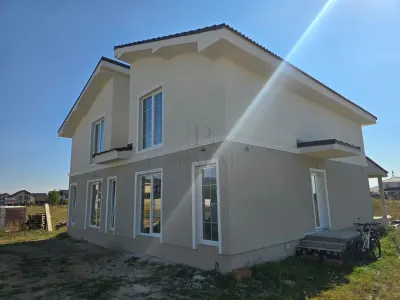 DUPLEX IN ZONA DE TOP - FINISAJE LA CERERE - TOATE UTILITATILE - Mosnita Noua