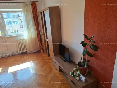 Inchiriez apartament 3 camere , 2 bai zona centrala - foto 3