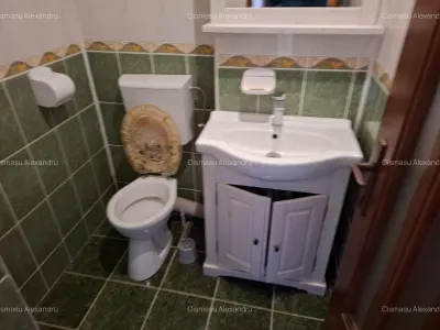 Inchiriez apartament 3 camere , 2 bai zona centrala - foto 9