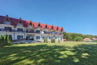 Oportunitate de business: complex turistic cu restaurant, terase si pensiune – Sambata de Sus - foto 2