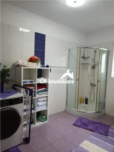 Cas Vila la cheie Azuga stare foarte buna zona linistita - foto 13