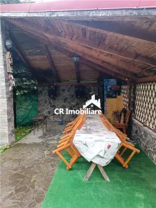 Cas Vila la cheie Azuga stare foarte buna zona linistita - foto 18