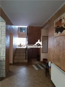Cas Vila la cheie Azuga stare foarte buna zona linistita - foto 3