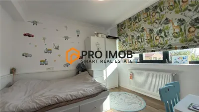 Apartament 3 camere cf 1 decomandat zona Orizont - foto 5