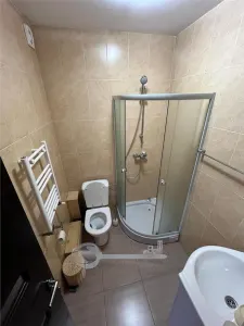 Garsoniera la 2 min de Palas Campus | renovat recent | centrala proprie - foto 6