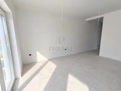 Duplex pe plan - canalizare - personalizare interioara - foto 3