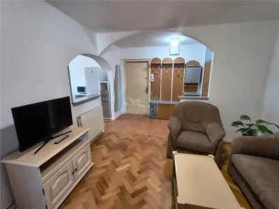 Apartament 2 camere balcon parcare zona Sub Arini - foto 14