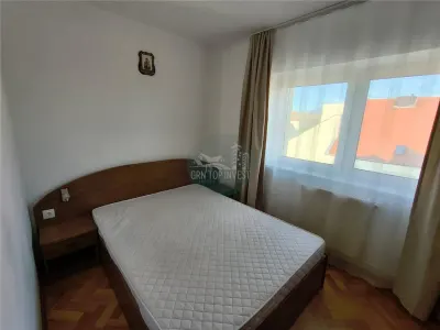 Apartament 2 camere balcon parcare zona Sub Arini - foto 3