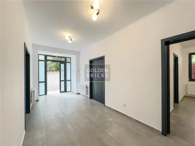 Unirii | Budapesta | Prima inchiriere  | 5 camere | Parcare - foto 4