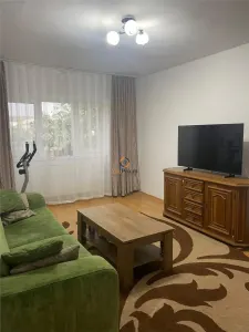 Decomandat 3 Camere Etaj 4 Zona Girocului / Plavat 2 - foto 6