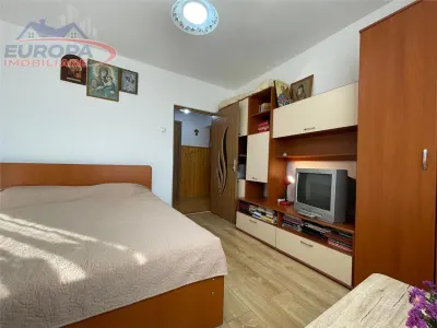Apartament cu 2 camere de vanzare zona centrala Tulcea - foto 3