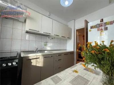 Apartament cu 2 camere de vanzare zona centrala Tulcea - foto 6