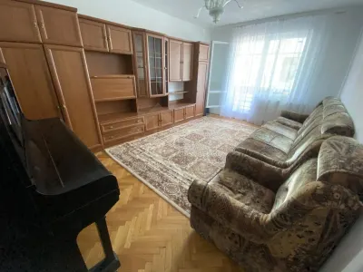 Închiriez  apartament cu 2 camere - foto 4