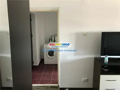 Inchiriere garsiniera moderna zona Unirii Centru - foto 8