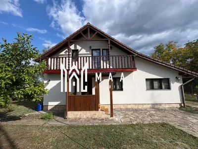 Casă 6 camere de vânzare | Sadu, Tocile | 160 mp | 1.500 mp - Sadu