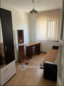 Apartament 3 camere de închiriat Zona Canta - foto 4
