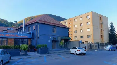 Inchiriez locuinta in centrul Braşovului, zona Filaromonicii - foto 7