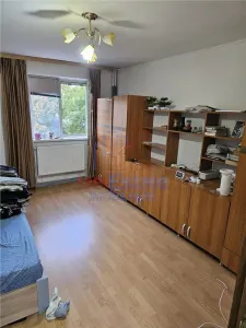 Apartament 3 camere, 54 mp, semidecomandat, etaj 3 - Podu Ros - foto 2